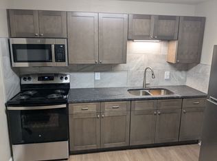 18 N Main St #9, Rittman, OH 44270