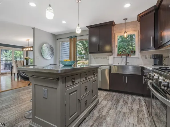 10 Lajolla Ln, Clinton Twp., NJ 08801