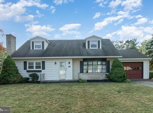 1907 Esther Dr, Carlisle, PA 17013