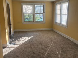 16 Lynwood Ave APT 1, Wheeling, WV 26003