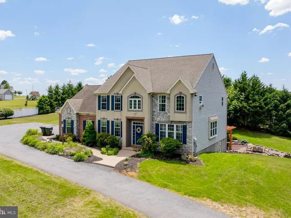 1195 Mount Airy Rd, Stevens, PA 17578