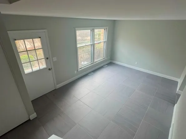 2041 Sunset Dr, Hamilton, OH 45013