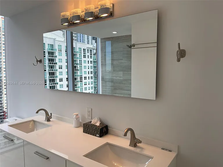 1300 Brickell Bay Dr #2010 — Photo 18