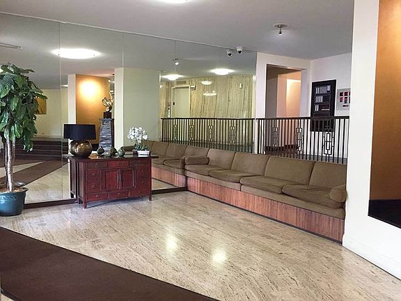 3rd image of 7033 N Kedzie Ave APT 411