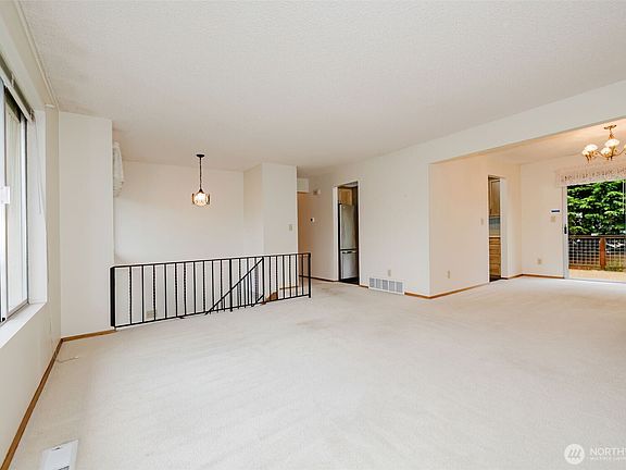 4th image of 11610 19th Avenue SW