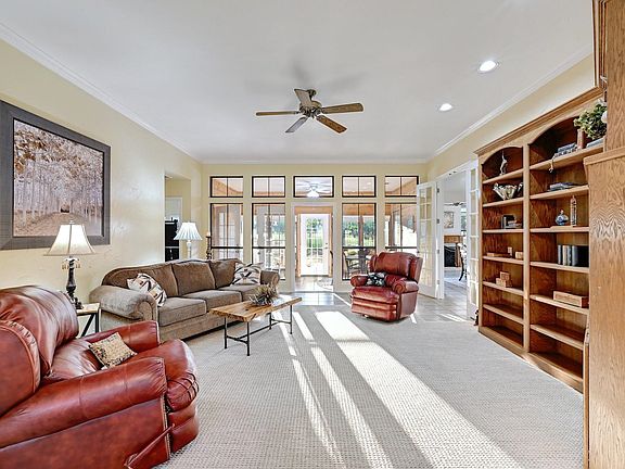 5th image of 620 Avenida Serena