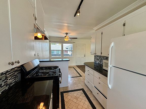 3rd image of 11365 Washington Pl APT 6