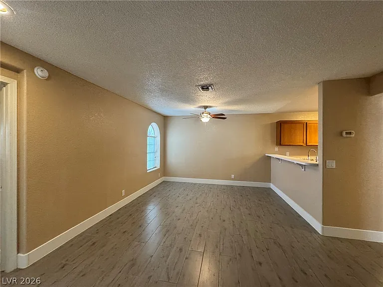 1800 Edmond St #162 — Photo 3