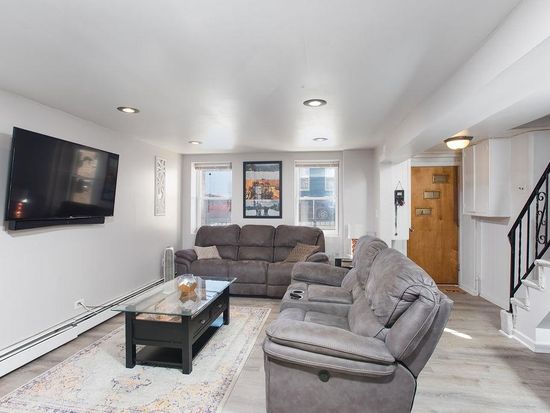 30 Manhattan Ave, Jersey City, NJ 07307