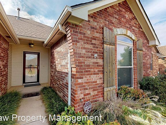 2nd image of 1405 Ethan Ln