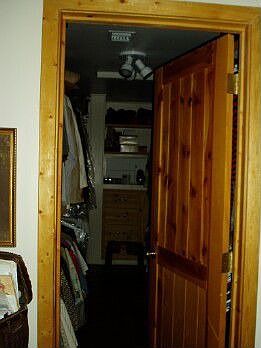 Walk-in Closet