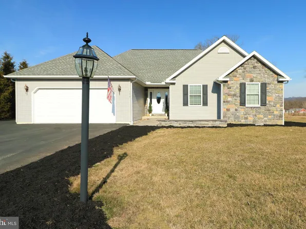130 Landon Dr, Bellefonte, PA 16823