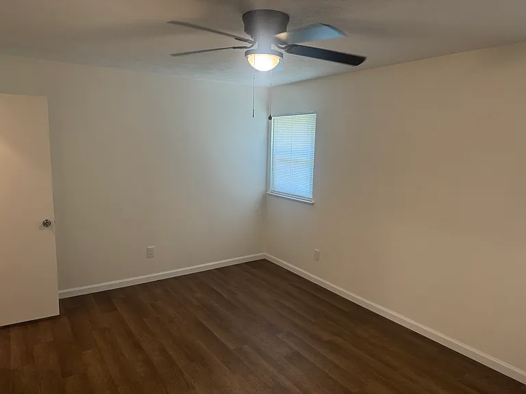 5637 Comer Dr — Photo 33