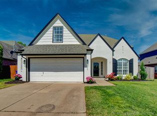 1012 S Cypress Ave, Broken Arrow, OK 74012