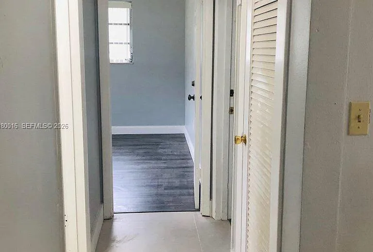 930 Benevento Ave #930 — Photo 10
