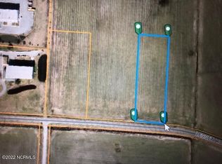 2 Leggett Rd, Washington, NC 27889