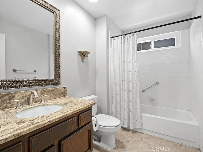 22481 Ivy Rdg — Photo 18