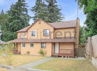 18542 Midvale Ave N, Seattle, WA 98133