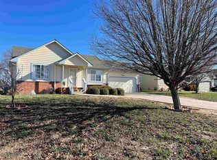 6416 N Chisholm Pointe St, Wichita, KS 67219