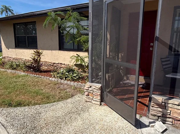2121 Shawnee St, Sarasota, FL 34231
