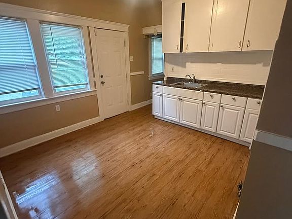 5th image of 4253 E 124th St