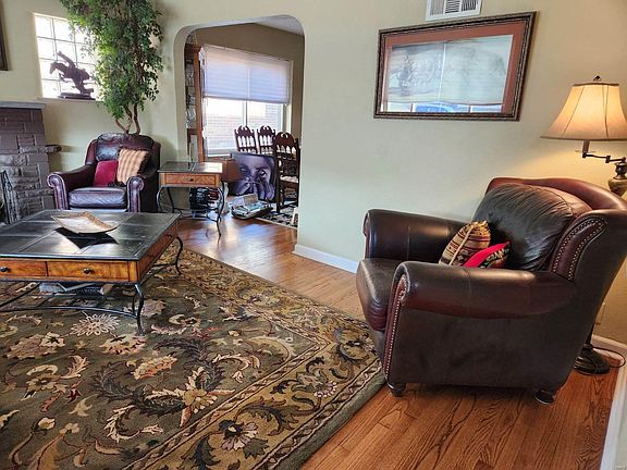 3rd image of 5031 Parker Ave