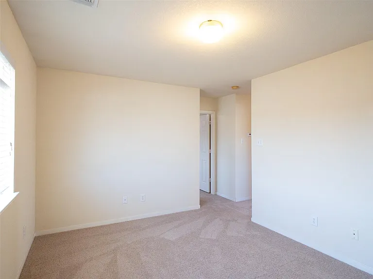21843 Grassy Hill Ln — Photo 40