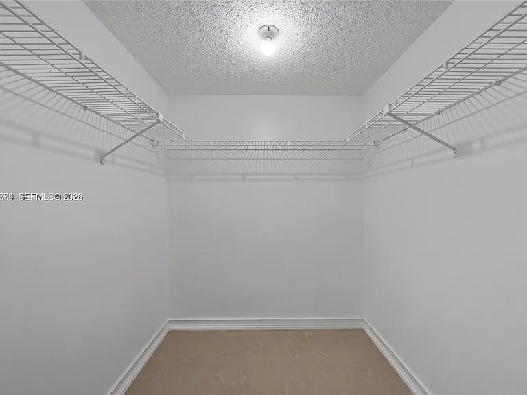 200 Lakeview Dr #101 — Photo 35