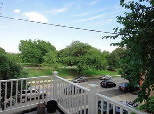 2233 E Pratt St APT 2R, Baltimore, MD 21231