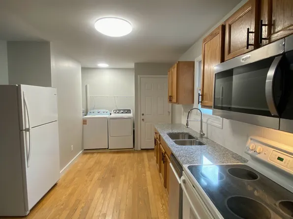 107 S 9th St, Wilmington, NC 28401