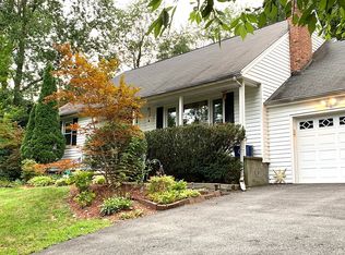 2 Rheinlander Ln, New City, NY 10956