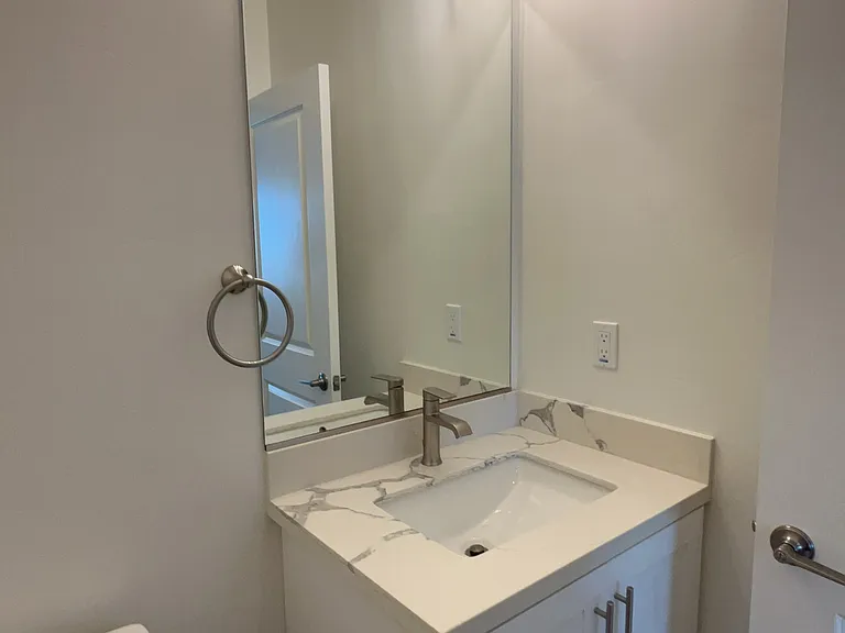 1715 Terrace Hill Dr — Photo 17