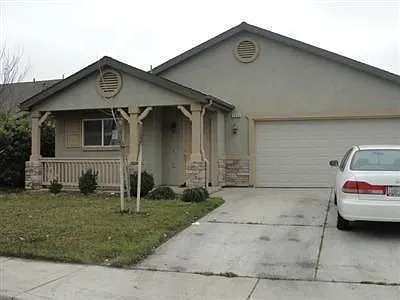 2095 W Lobo Ave photo 1