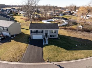 7883 Marina Dr, Bridgeport, NY 13030