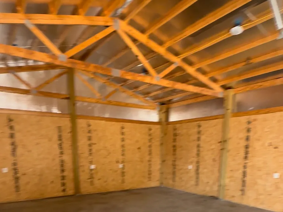 Building Photo 3