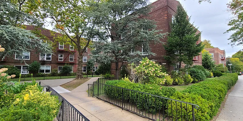 Sold by WRL Realty, LLC | media 1