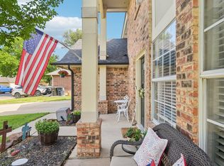6720 Wayfarer Trl, Fort Worth, TX 76137