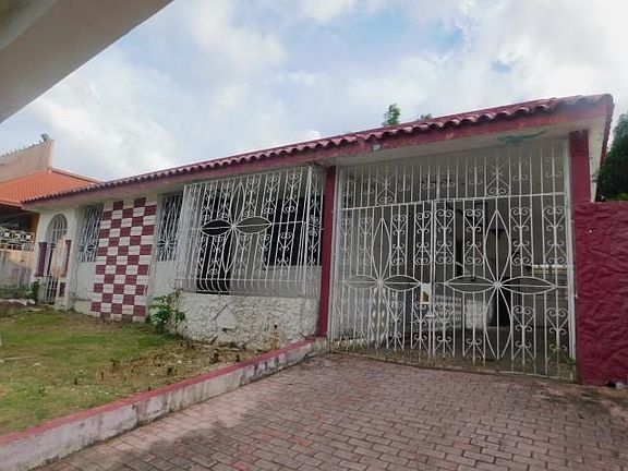 FRONT FACADE
