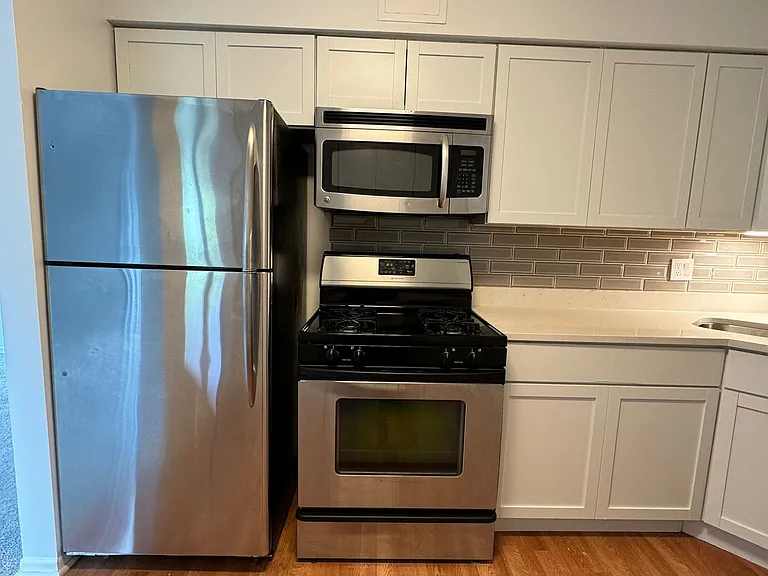 17 Crestview Ln #5 — Photo 6