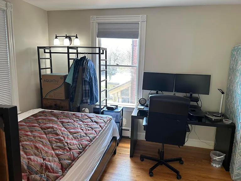 17 Russell St #6 — Photo 5