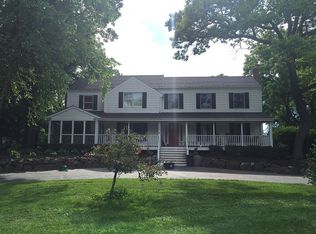 13318 Hickory Ln, Woodstock, IL 60098