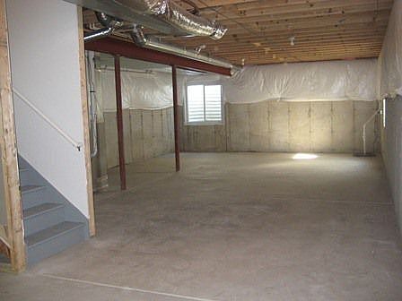 1127 Shoreline Drive