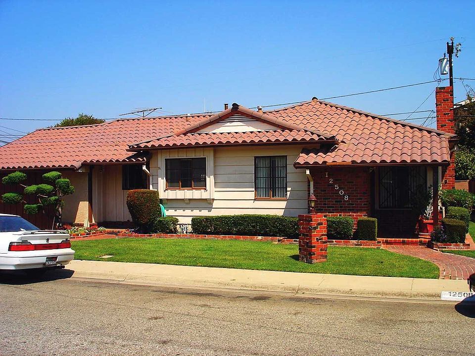 1st image of 12508 Manor Dr