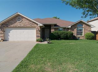 1741 Independence Rd, Blue Mound, TX 76131