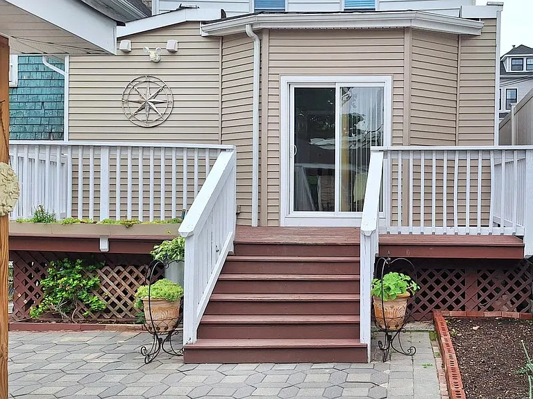 175 Delavan Ave — Photo 3