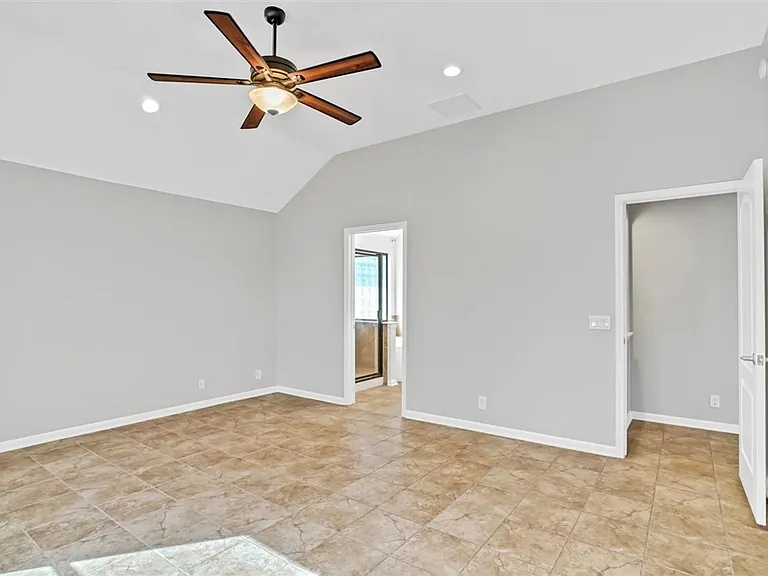 180 Harris Dr — Photo 10