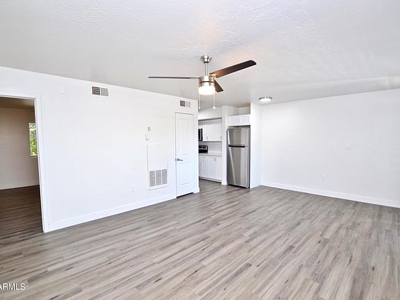 5th image of 2539 & 2547 N 48th St #B