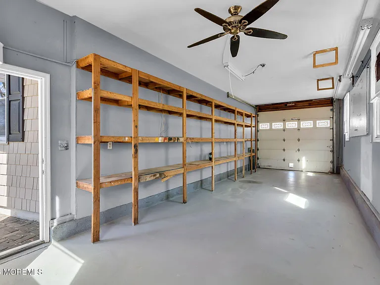 101 Clearwater Dr — Photo 30