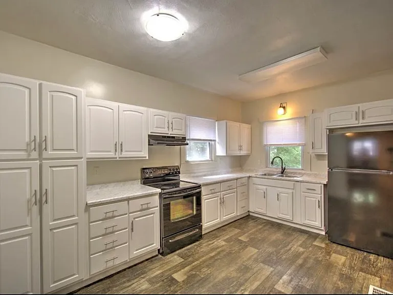 1613 N Monroe St — Photo 7