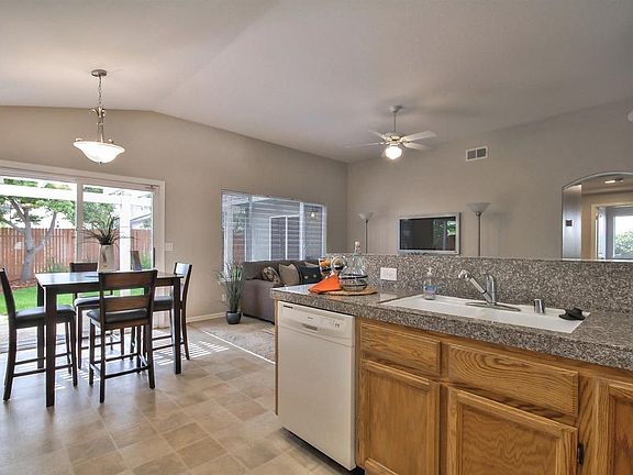 2nd image of 664 Arabesque Cir